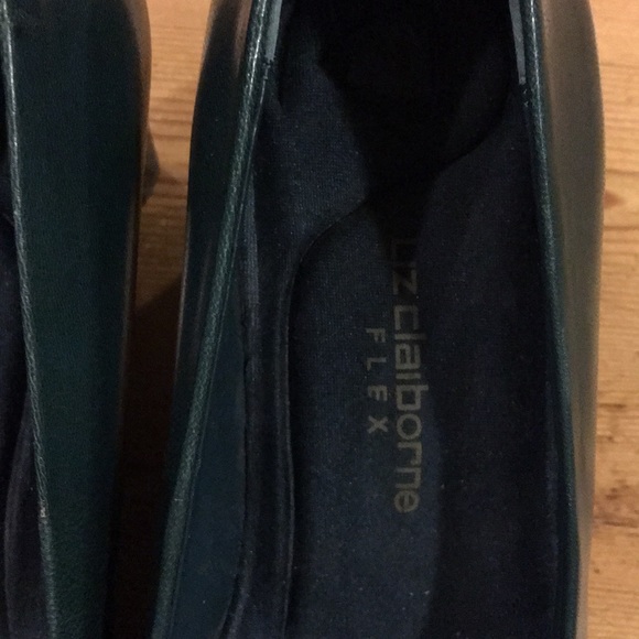 🍋NWT Hunter Green Pumps - Picture 7 of 8